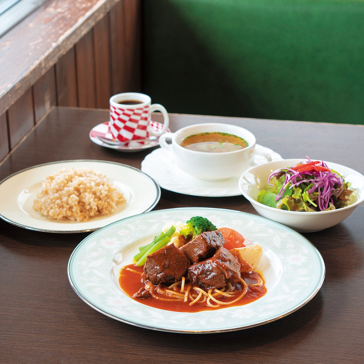 山の洋食屋フレール